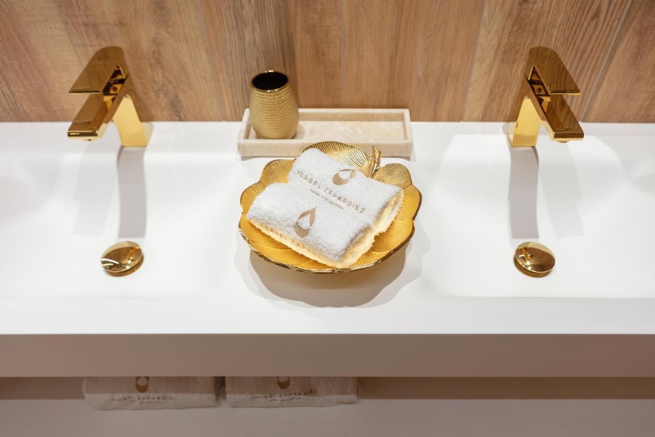 Luxurious By Sebastiana Group